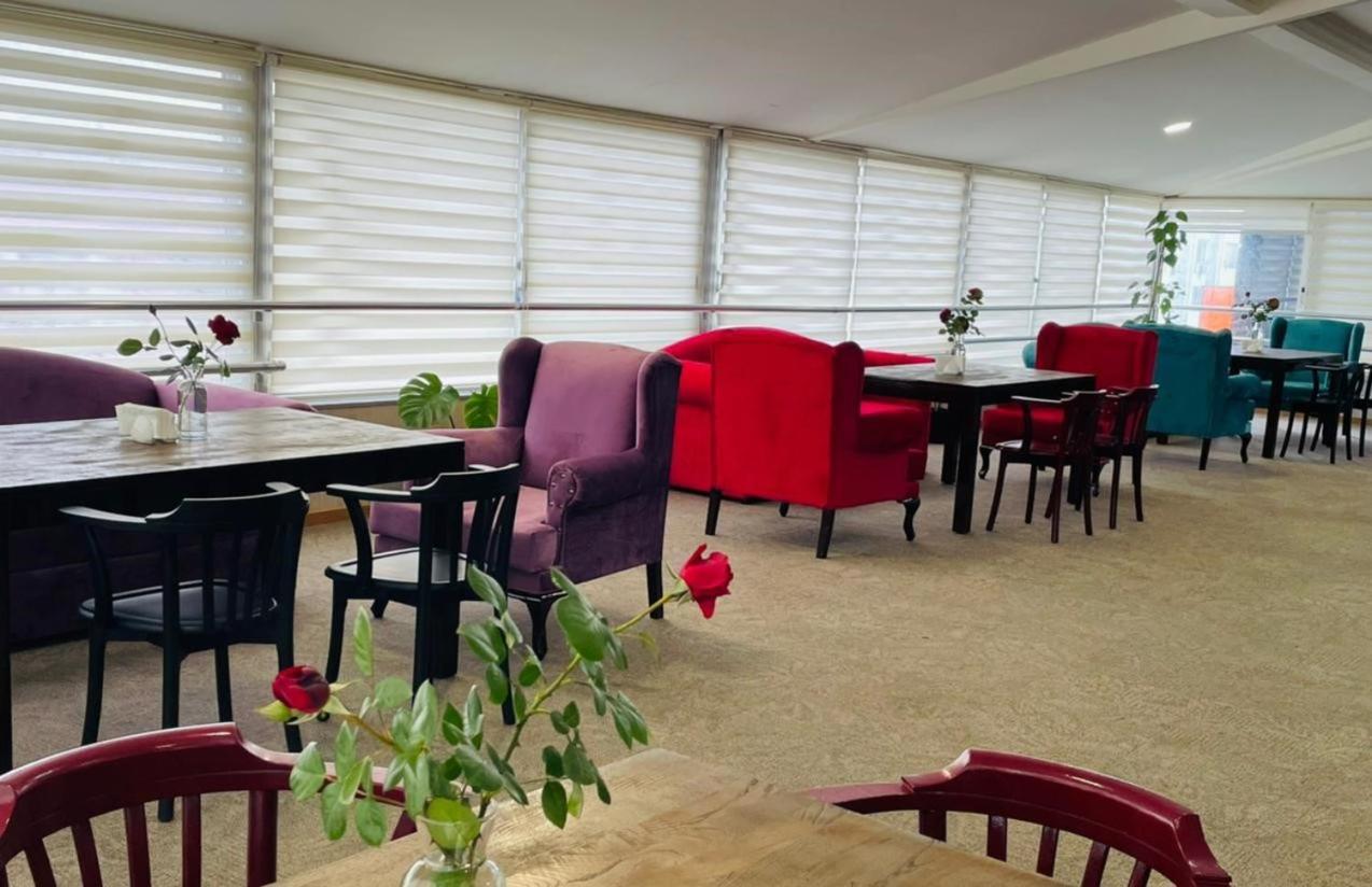 Aura Boutique Hotel 바투미 외부 사진