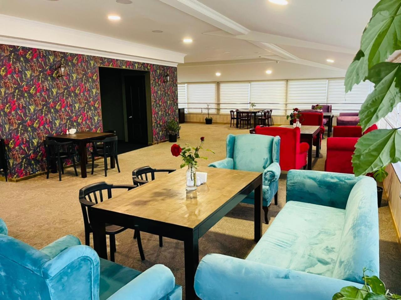 Aura Boutique Hotel 바투미 외부 사진